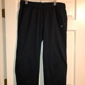Women’s Nike Sweatpants - Size L
